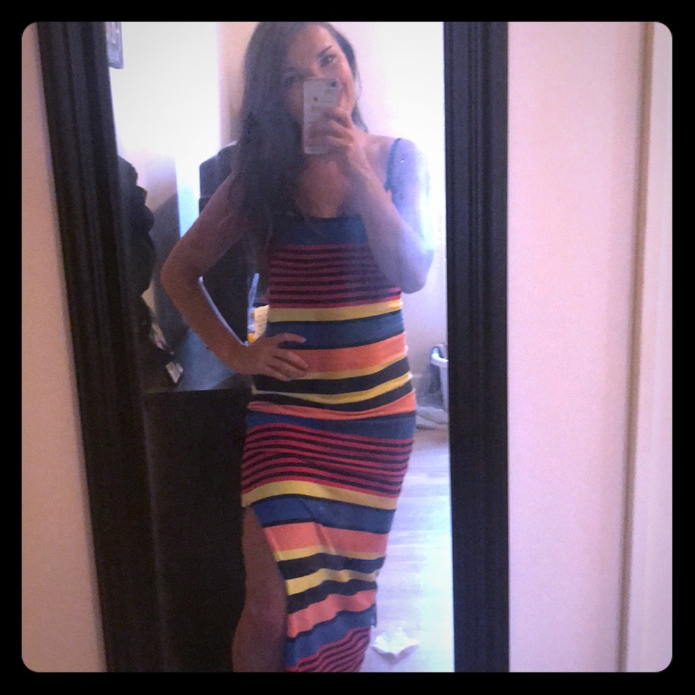 Colorful maxi dress with a slit on the left side